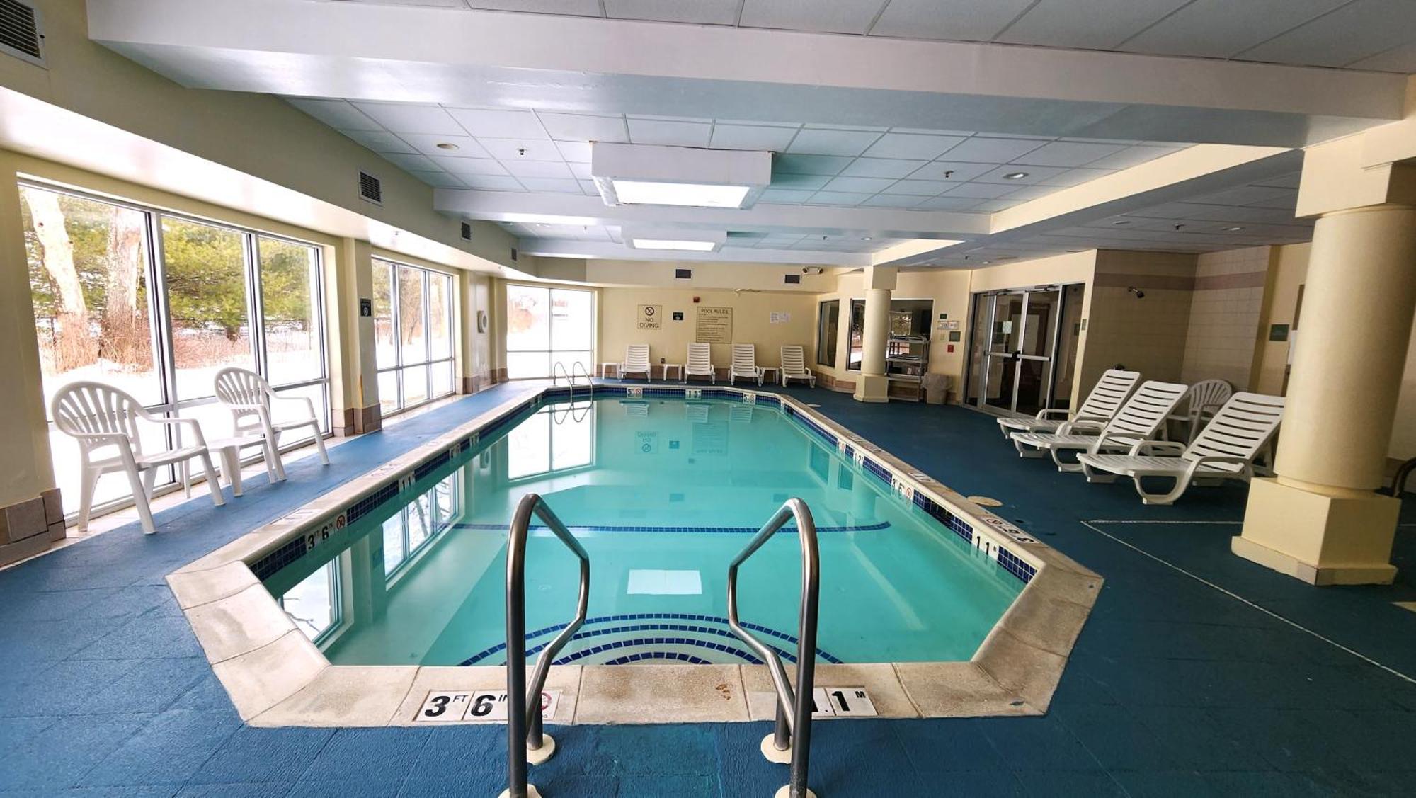 Comfort Inn & Suites Mount Pocono Εξωτερικό φωτογραφία