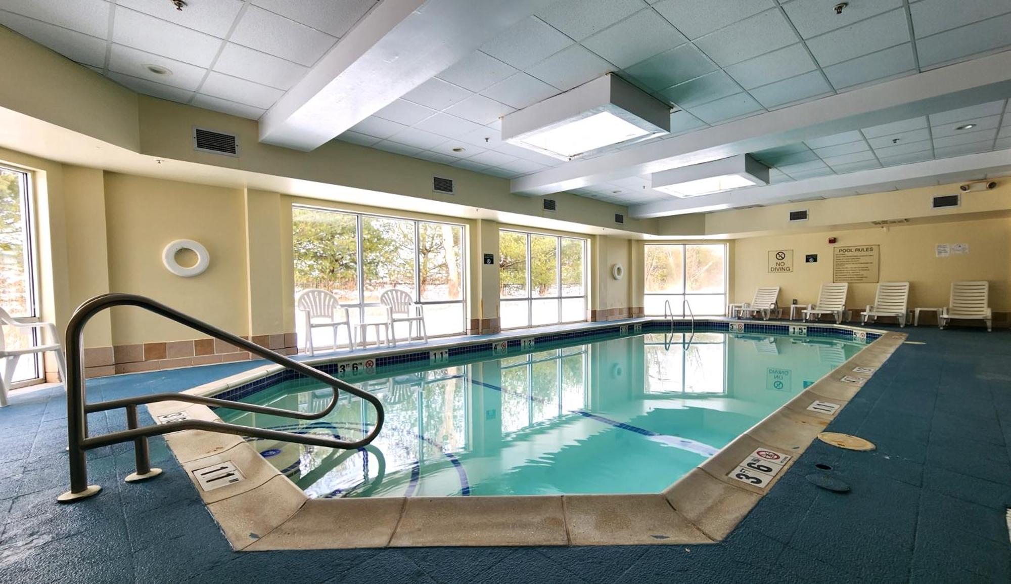 Comfort Inn & Suites Mount Pocono Εξωτερικό φωτογραφία