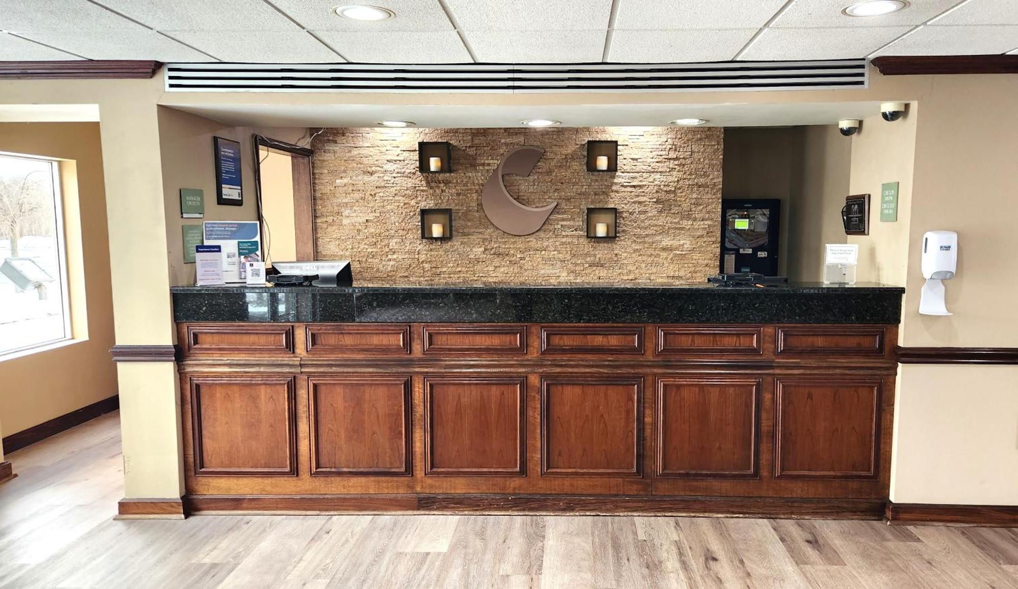 Comfort Inn & Suites Mount Pocono Εξωτερικό φωτογραφία