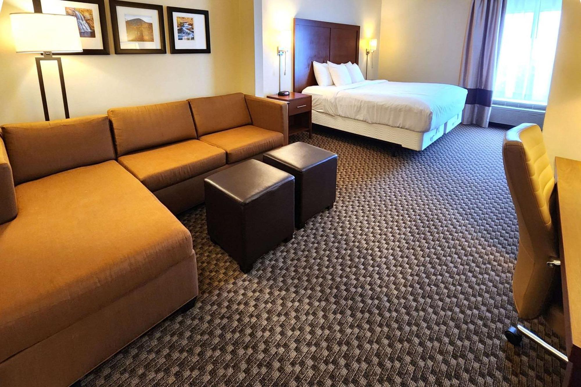 Comfort Inn & Suites Mount Pocono Εξωτερικό φωτογραφία