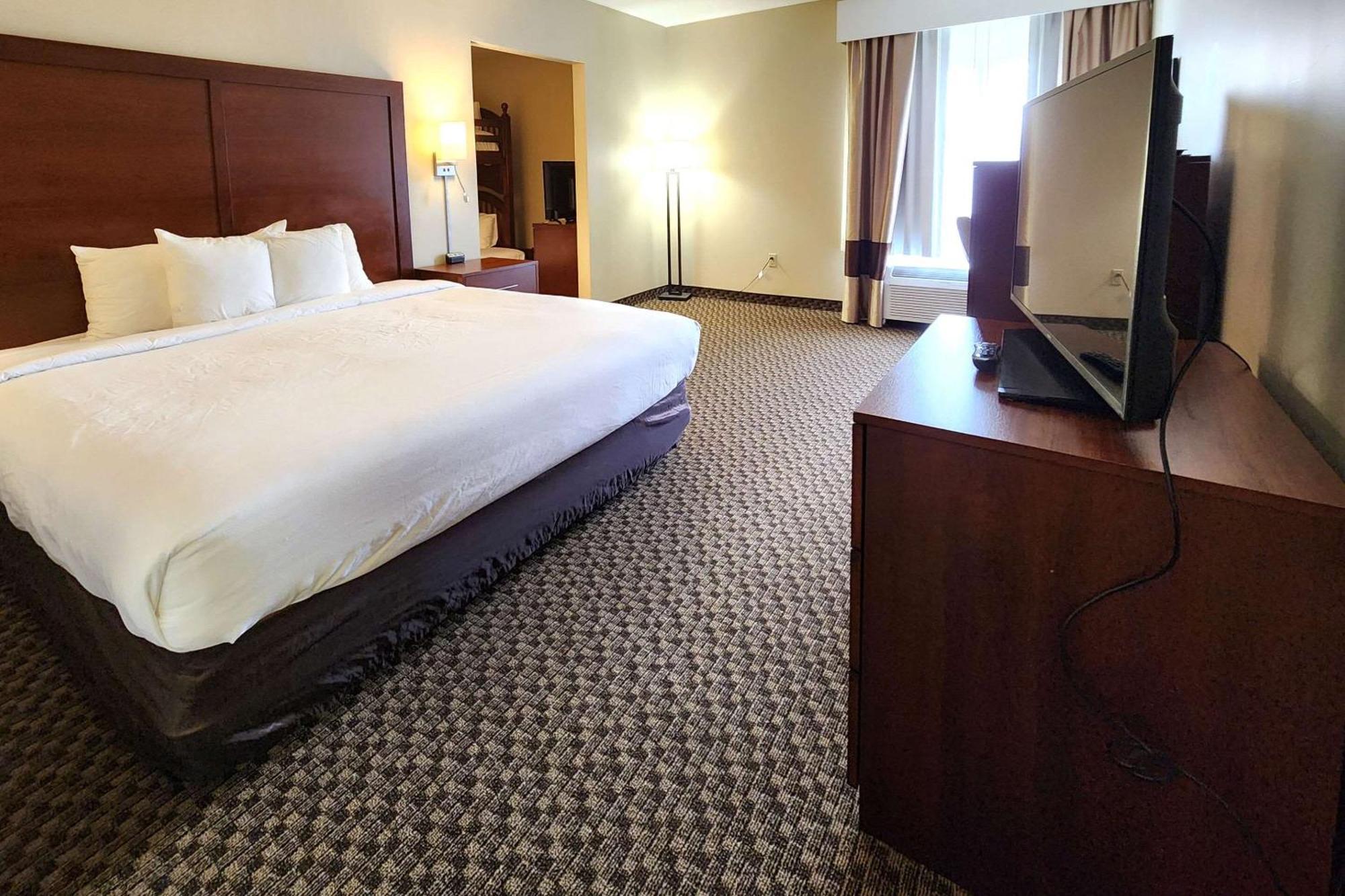 Comfort Inn & Suites Mount Pocono Εξωτερικό φωτογραφία
