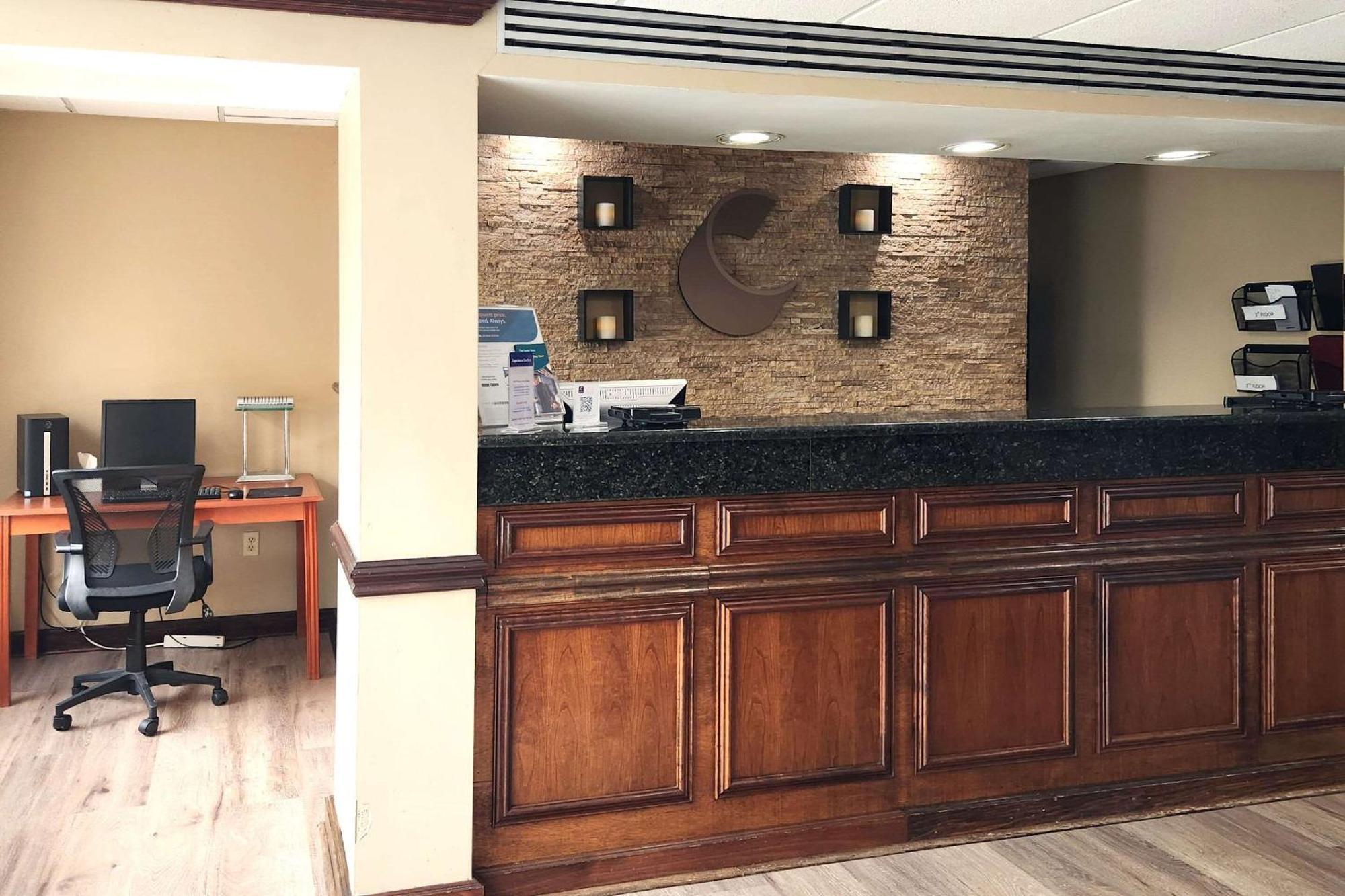 Comfort Inn & Suites Mount Pocono Εξωτερικό φωτογραφία